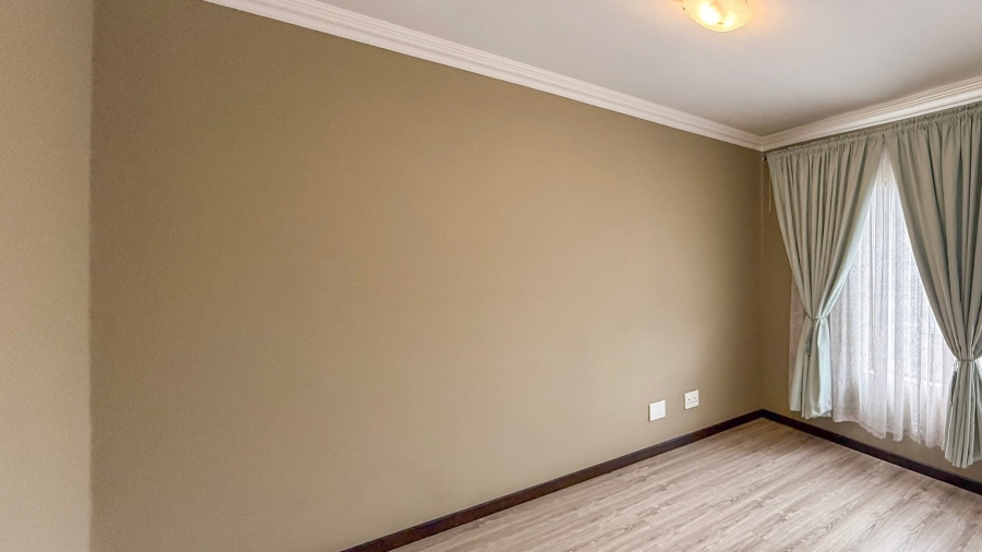 4 Bedroom Property for Sale in Birdwood Estate North West